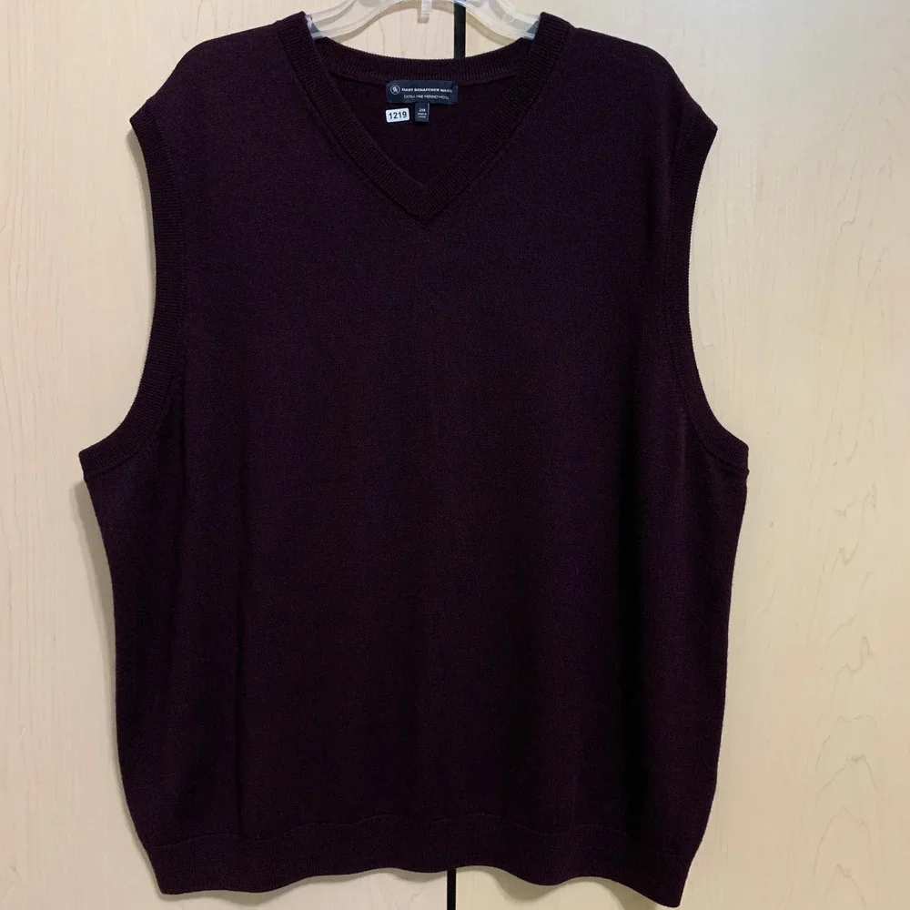 Hart Schaffner Marx Men's V Neck Extra Fine Merino Wool Sweater Vest Plum 2XB‎